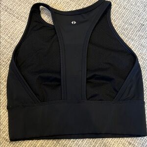 Sleek Black Sports Bra